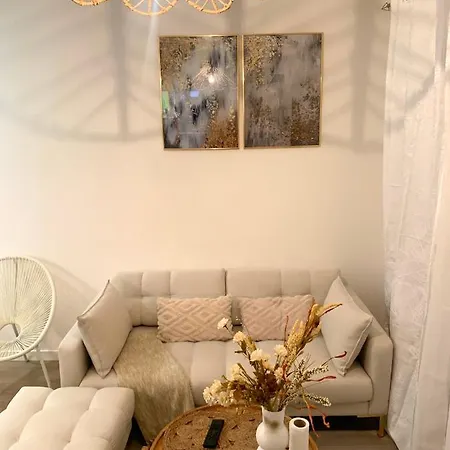 Le Bali Cosy House - T2 Lumineux Et Moderne En Plein Centre De Apartment *